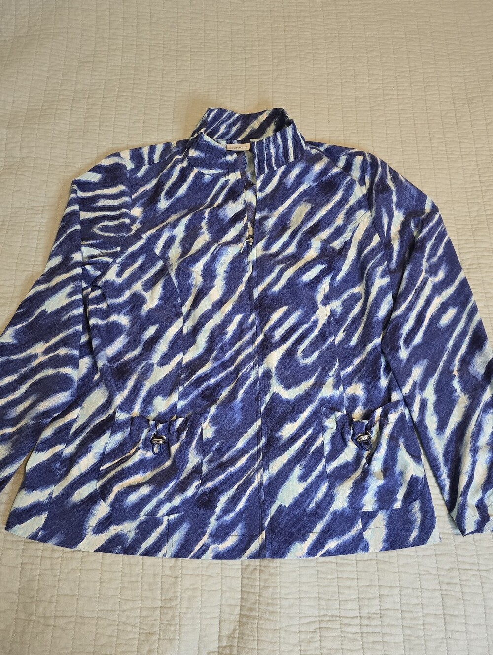 Chico's Zenergy Jacket 1 M 8 Blue Abstract Full Zip Lightweight Mock Neck